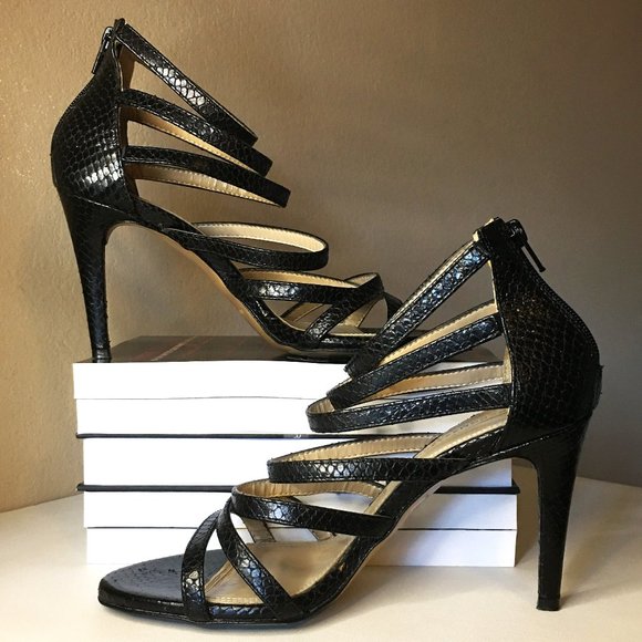 BCBG MAXAZRIA Black Strappy Ankle Cage Zip Back Heels ๐ฆ๐ฆ - Picture 3 of 14